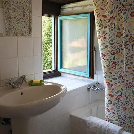 Vakantiehuis Casa Yanu Historica En Parque Natural De Ponga