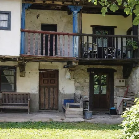 Casa Yanu Historica En Parque Natural De Ponga *